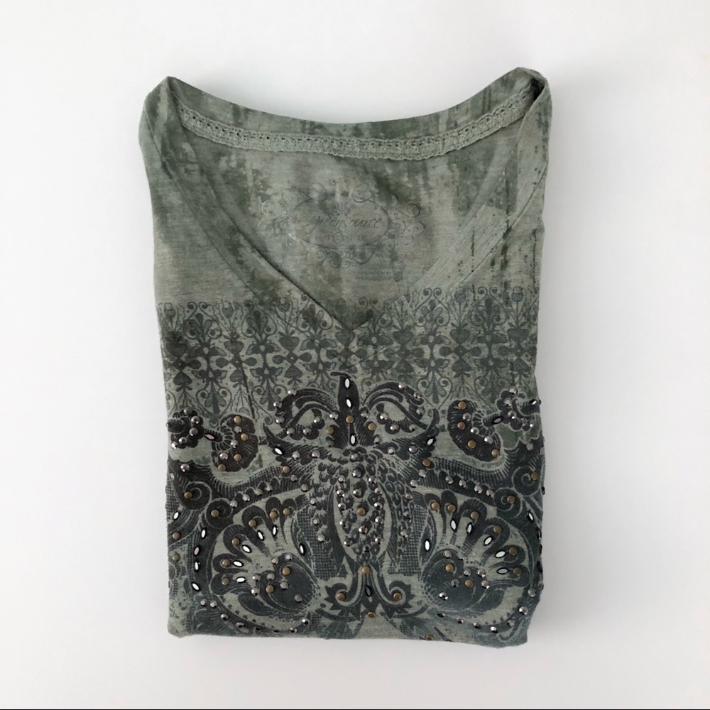 Sz L Green Source Pullover Top